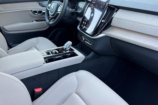 new 2025 Volvo XC90 car, priced at $61,555