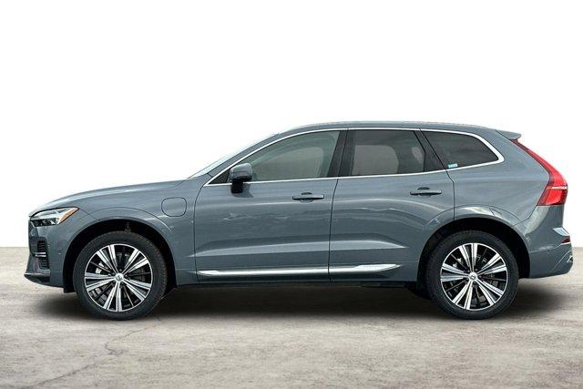 used 2022 Volvo XC60 Recharge Plug-In Hybrid car, priced at $43,995