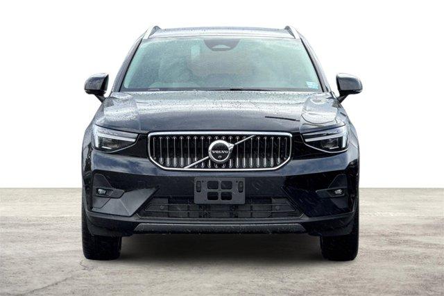 new 2025 Volvo XC40 car, priced at $45,632