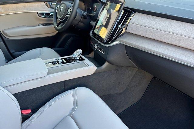 new 2026 Volvo XC90 Plug-In Hybrid car, priced at $81,825