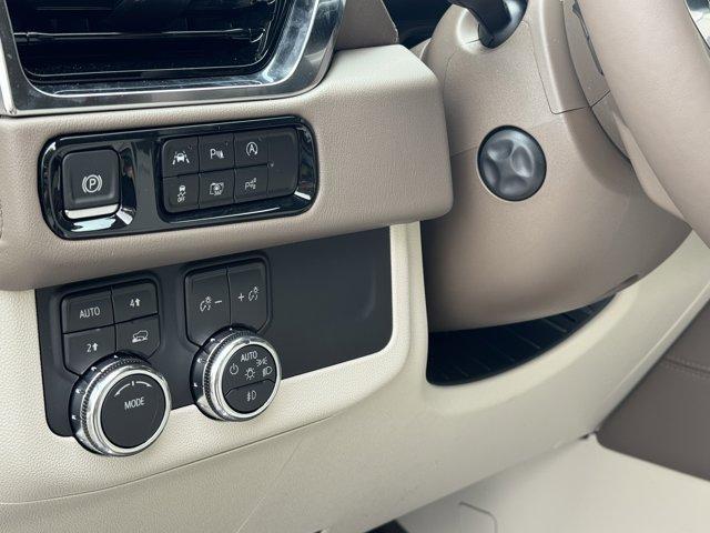 new 2025 GMC Yukon XL car, priced at $91,260