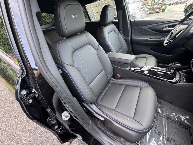 new 2025 Buick Envista car, priced at $29,515
