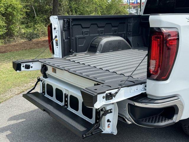 new 2025 GMC Sierra 1500 car, priced at $66,230