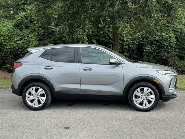 new 2025 Buick Encore GX car, priced at $29,220