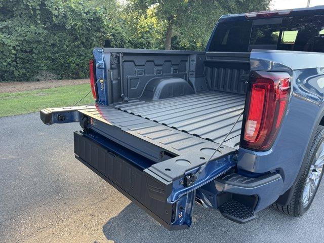 new 2025 GMC Sierra 1500 car, priced at $77,605