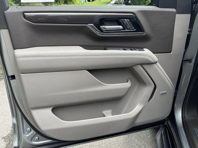 new 2025 GMC Yukon car, priced at $73,610