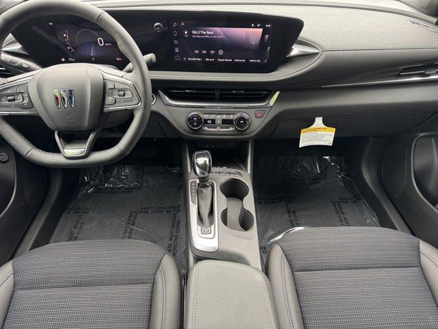 new 2025 Buick Envista car, priced at $27,320