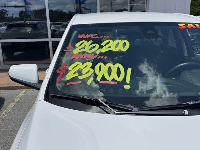 used 2022 Chevrolet Equinox car, priced at $23,900