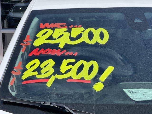 used 2022 Chevrolet Equinox car, priced at $23,500