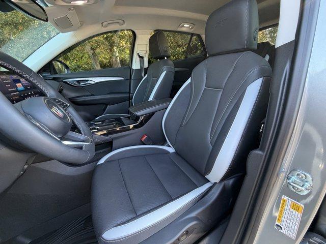 used 2025 Buick Envision car, priced at $33,800