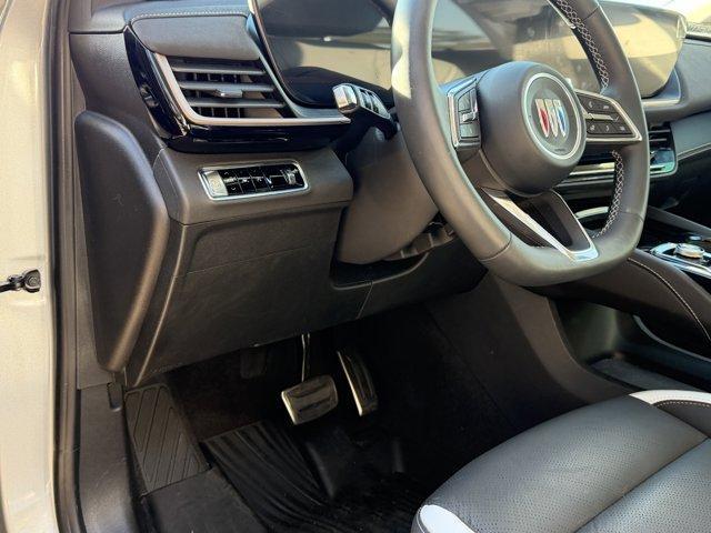 used 2025 Buick Envision car, priced at $33,800