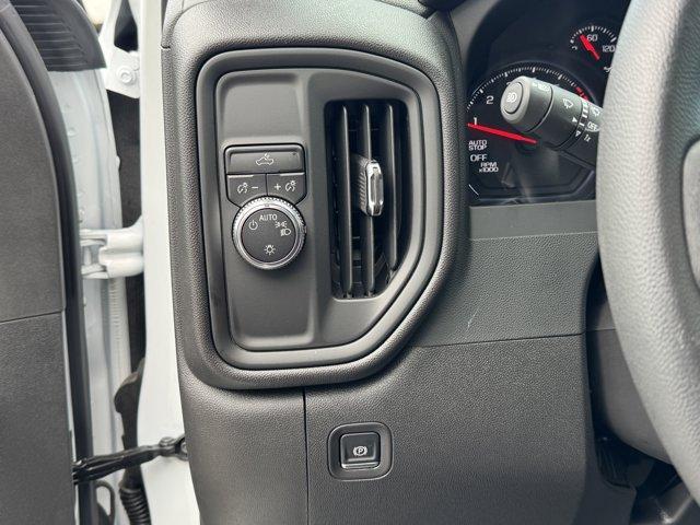 new 2025 GMC Sierra 1500 car, priced at $39,590