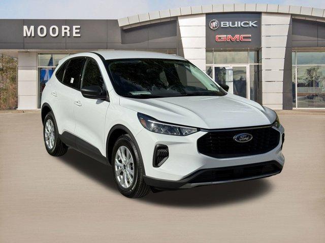 used 2023 Ford Escape car, priced at $24,400