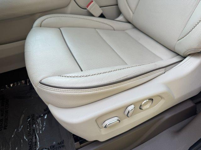used 2021 GMC Yukon car, priced at $49,400
