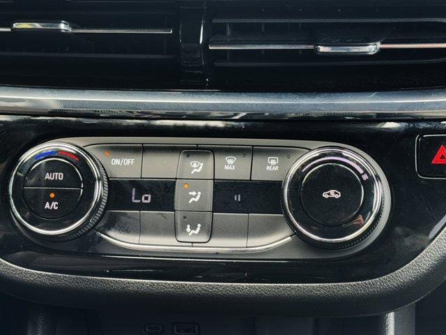 used 2025 Buick Envista car, priced at $27,900