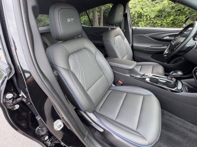 used 2025 Buick Envista car, priced at $27,900