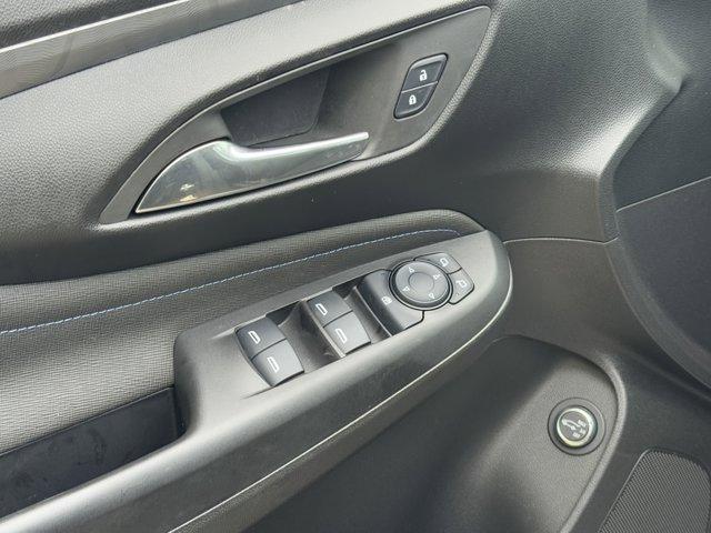 used 2025 Buick Envista car, priced at $27,900