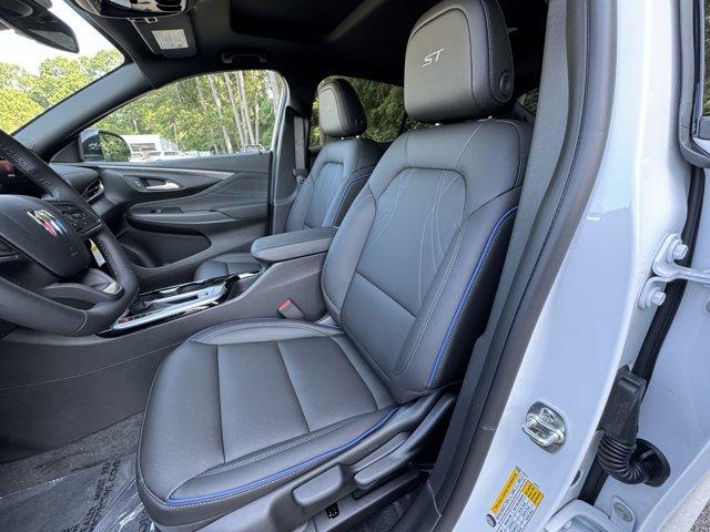 new 2025 Buick Envista car, priced at $28,125