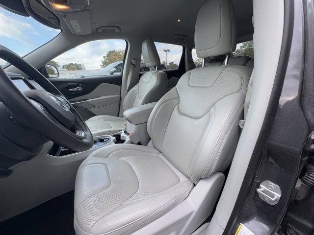 used 2019 Jeep Cherokee car, priced at $20,900
