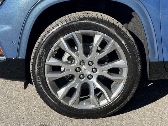 new 2025 GMC Acadia car, priced at $62,800