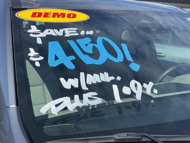 new 2025 GMC Acadia car, priced at $50,164