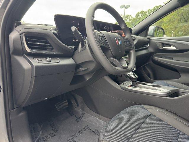 new 2025 Buick Envista car, priced at $26,325