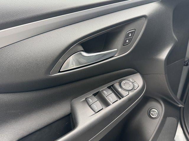 new 2025 Buick Envista car, priced at $26,325