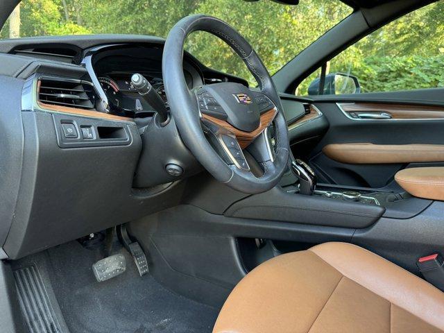 used 2020 Cadillac XT5 car, priced at $31,800