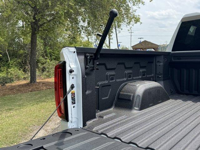 new 2025 GMC Sierra 1500 car, priced at $66,230