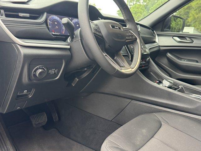 used 2024 Jeep Grand Cherokee car, priced at $33,900