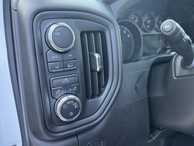 new 2025 GMC Sierra 1500 car, priced at $48,680