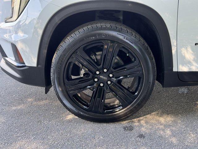 new 2025 GMC Acadia car, priced at $50,370