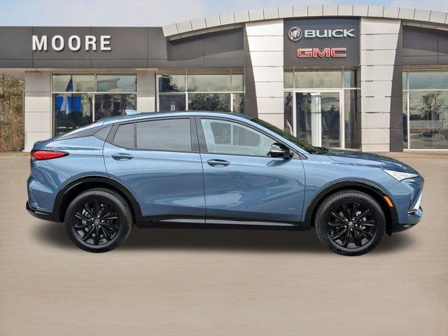 new 2025 Buick Envista car, priced at $28,620