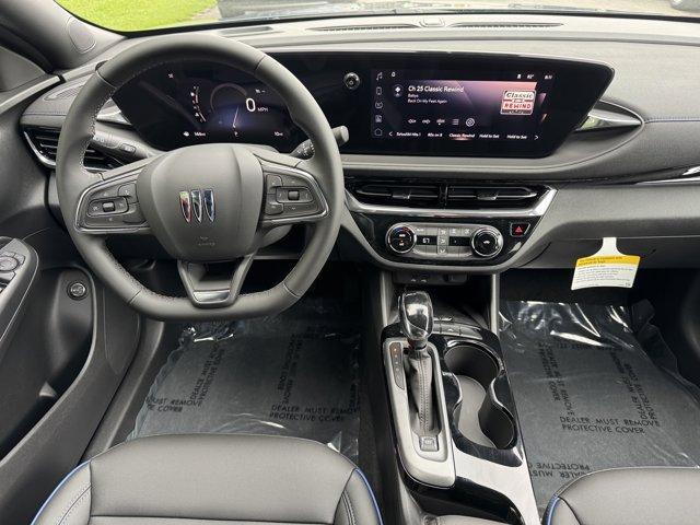 new 2025 Buick Envista car, priced at $28,620