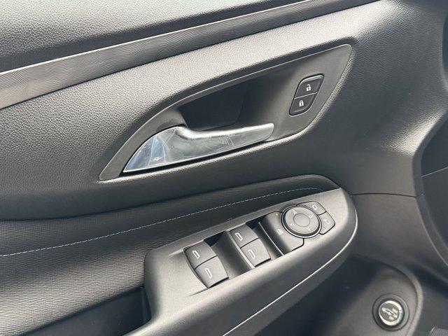 new 2025 Buick Envista car, priced at $28,620