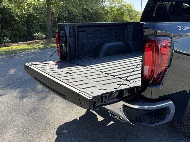 new 2025 GMC Sierra 1500 car, priced at $66,725