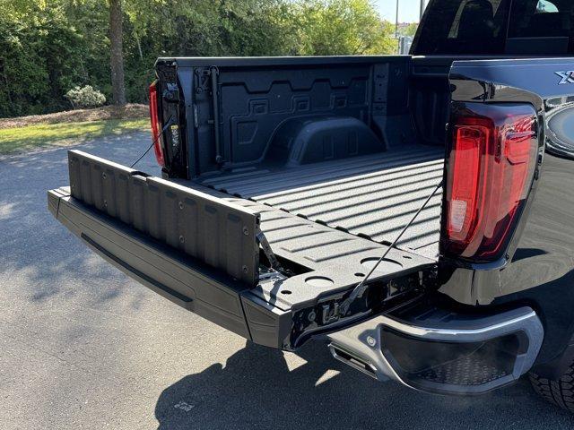 new 2025 GMC Sierra 1500 car, priced at $66,725