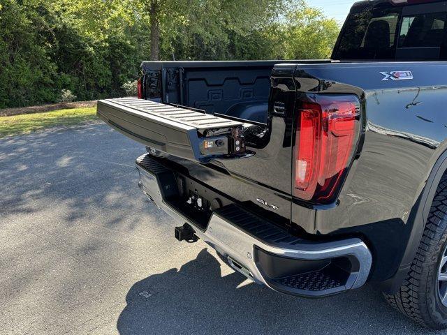 new 2025 GMC Sierra 1500 car, priced at $66,725