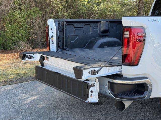new 2025 GMC Sierra 3500 car, priced at $86,075