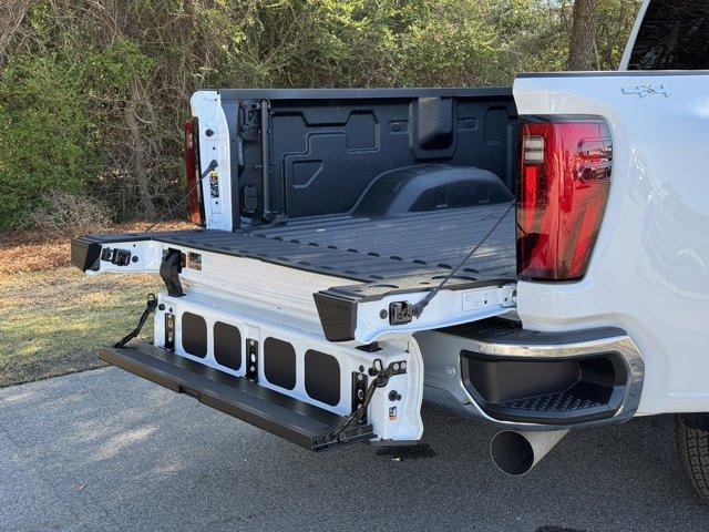 new 2025 GMC Sierra 3500 car, priced at $86,075