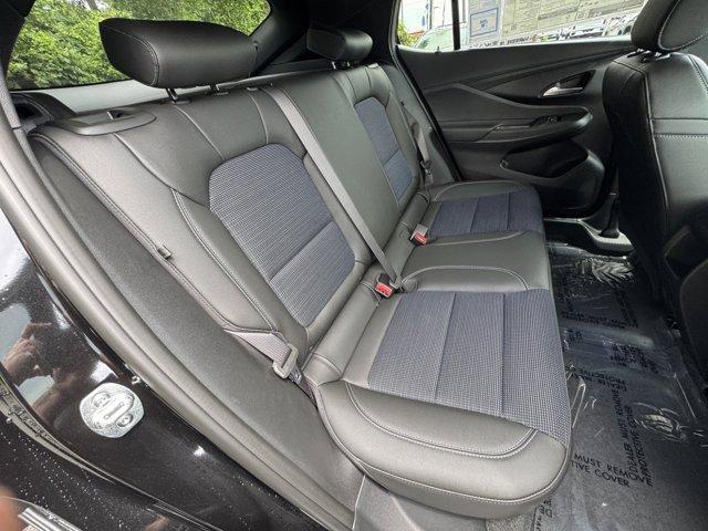 new 2025 Buick Envista car, priced at $27,320