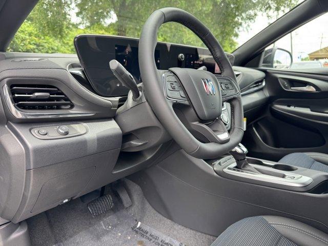 new 2025 Buick Envista car, priced at $27,320