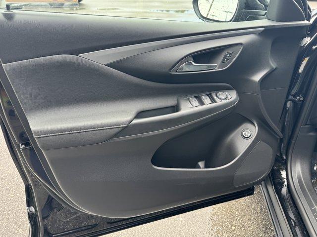new 2025 Buick Envista car, priced at $27,320