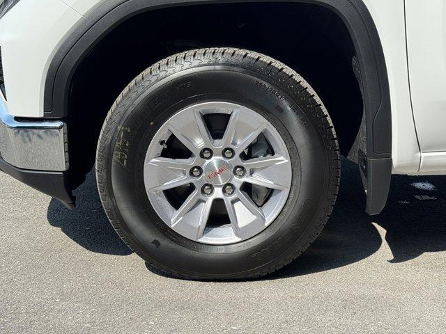 new 2025 GMC Sierra 1500 car, priced at $43,580