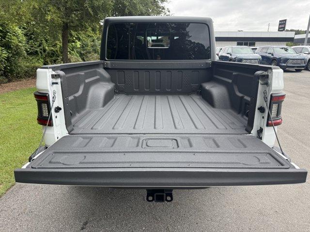 used 2021 Jeep Gladiator car, priced at $38,900