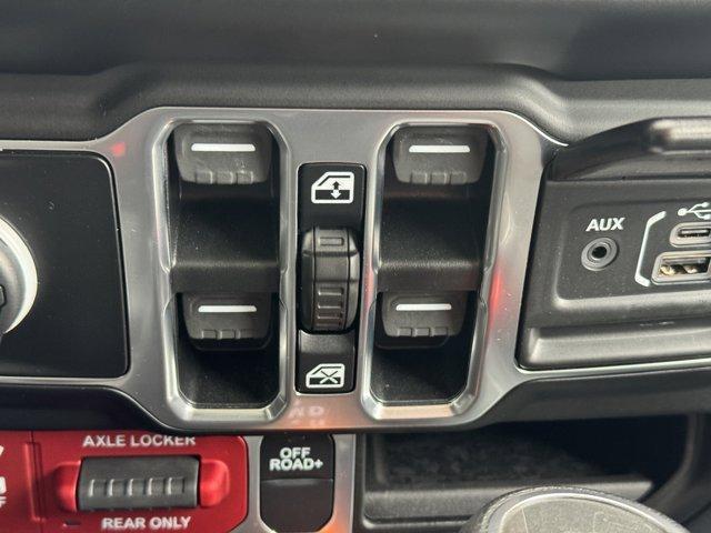 used 2021 Jeep Gladiator car, priced at $38,900