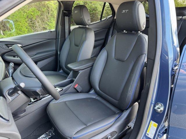 new 2025 Buick Encore GX car, priced at $29,965