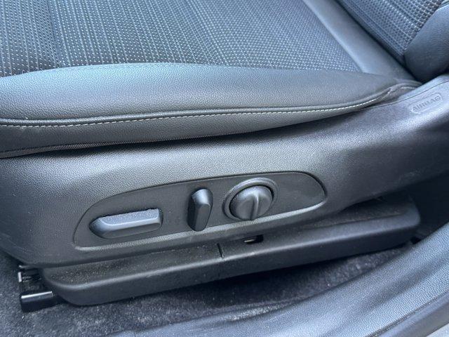 used 2024 Buick Envista car, priced at $23,600