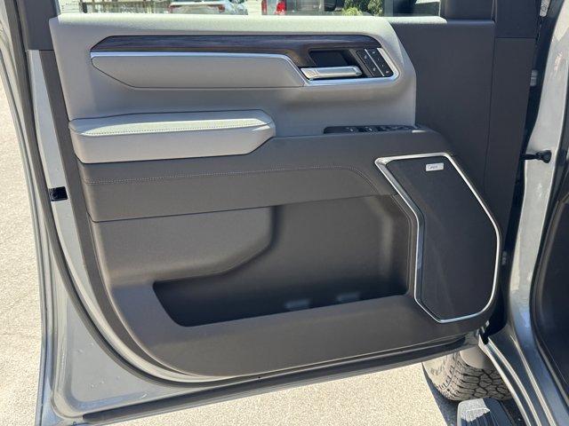 used 2025 GMC Sierra 2500 car, priced at $72,990