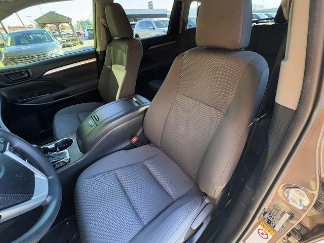 used 2019 Toyota Highlander car, priced at $22,900